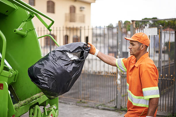 Best Yard Waste Removal  in St Helen, MI